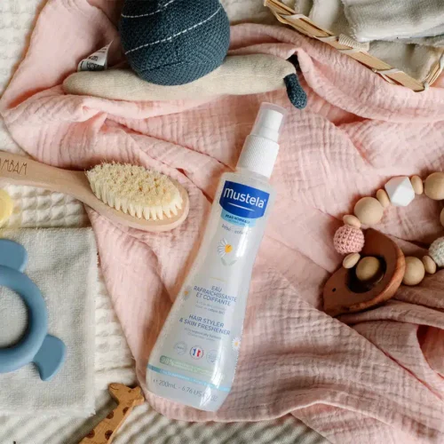 Alternative view of Mustela | ספריי קמומיל לסירוק קל וריענון העור